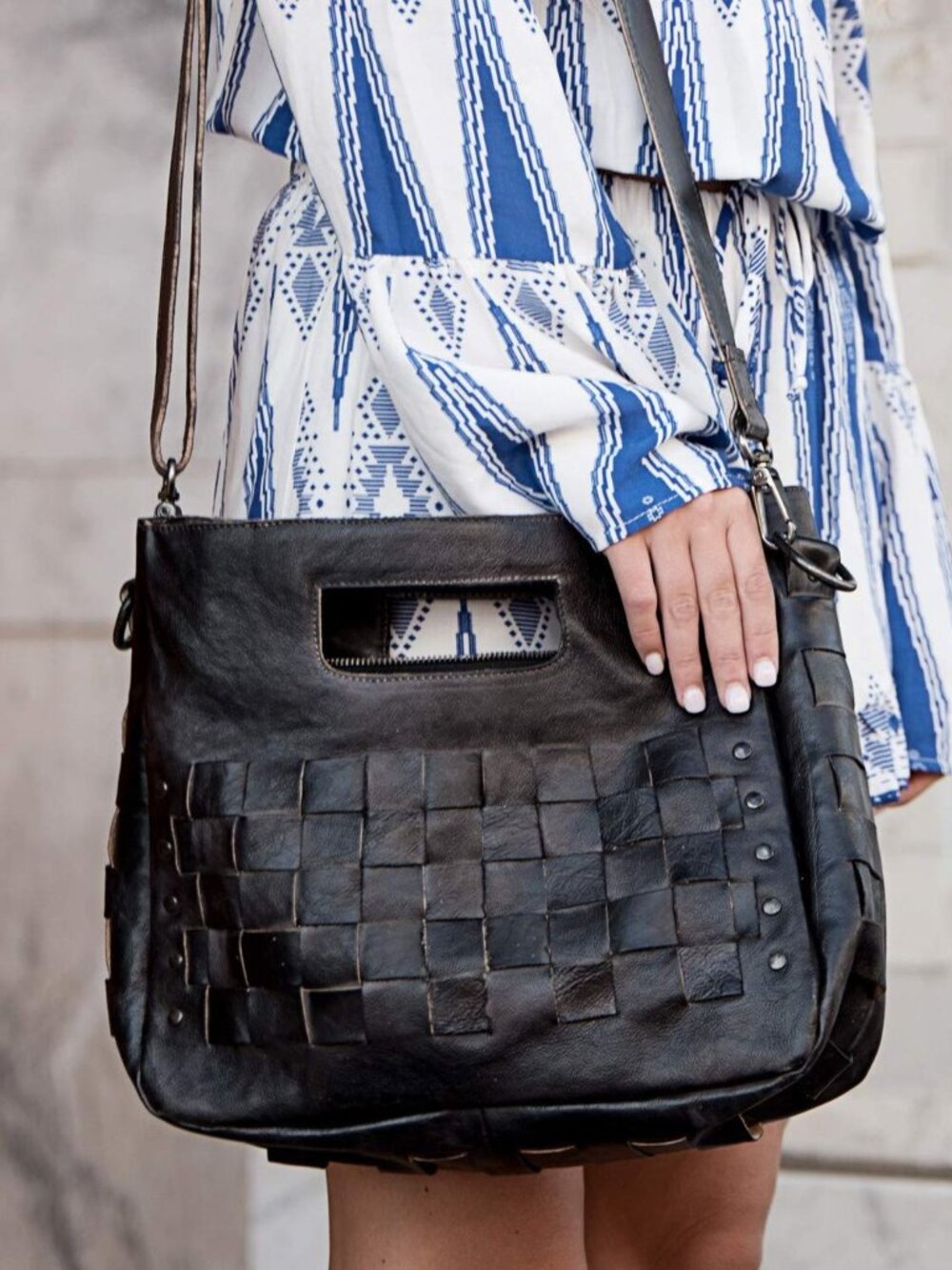 BED STU Rustic Black? possibly mix brn/blk ORCHID Woven CROSSBODY Bag 14x12
